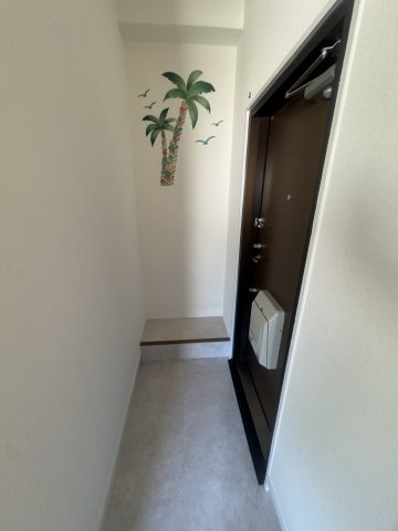 マンション諏訪山の玄関