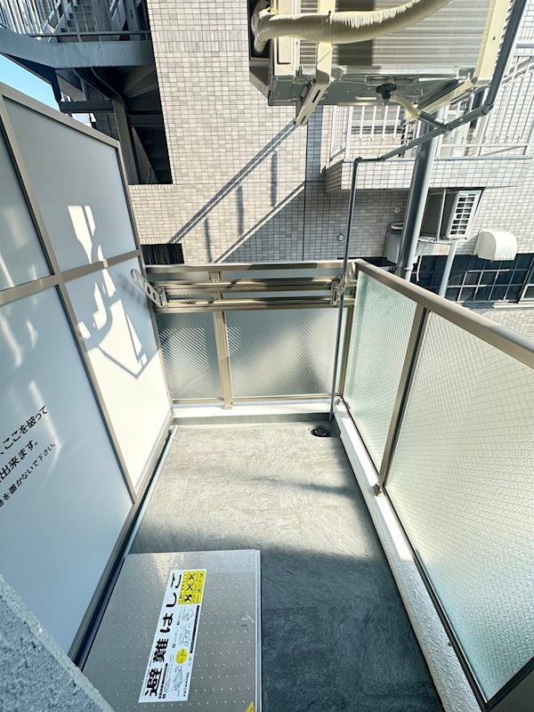 セレニテ神戸ミラクのバルコニー