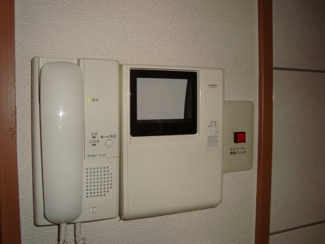サンパレスの内装|カメラ付インターホン