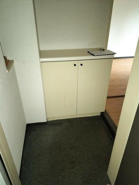 ルピナス片倉町の玄関