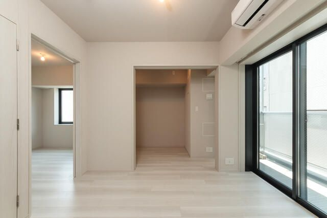 ＳＡＮＫＹＯ　ＹＯＫＯＨＡＭＡ　ＣＡＭＰＵＳの居間・リビング
