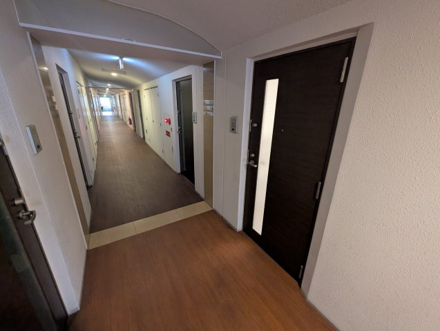 セレニテ甲子園Ⅰの玄関