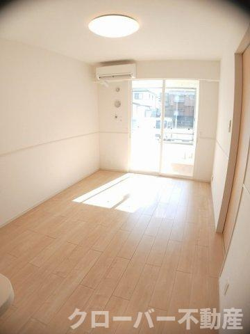 ルーベル塩屋ⅡＢの居間・リビング