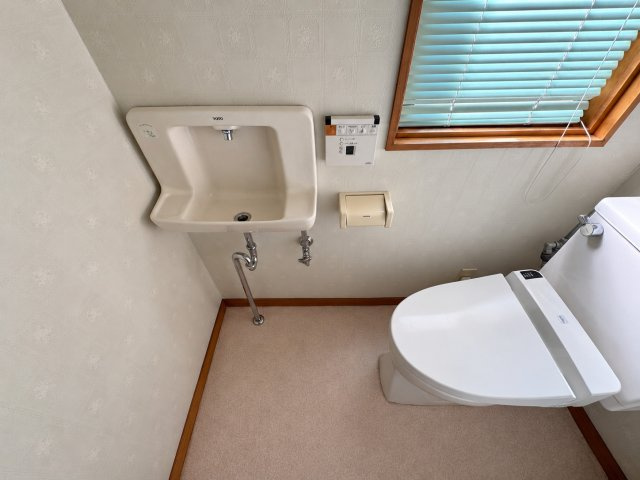 西区山田　中古戸建のトイレ