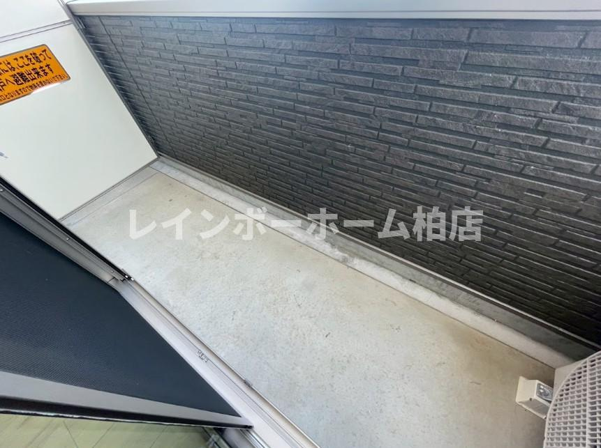特典：仲介手数料が無料です!!のバルコニー|広々としたバルコニーです