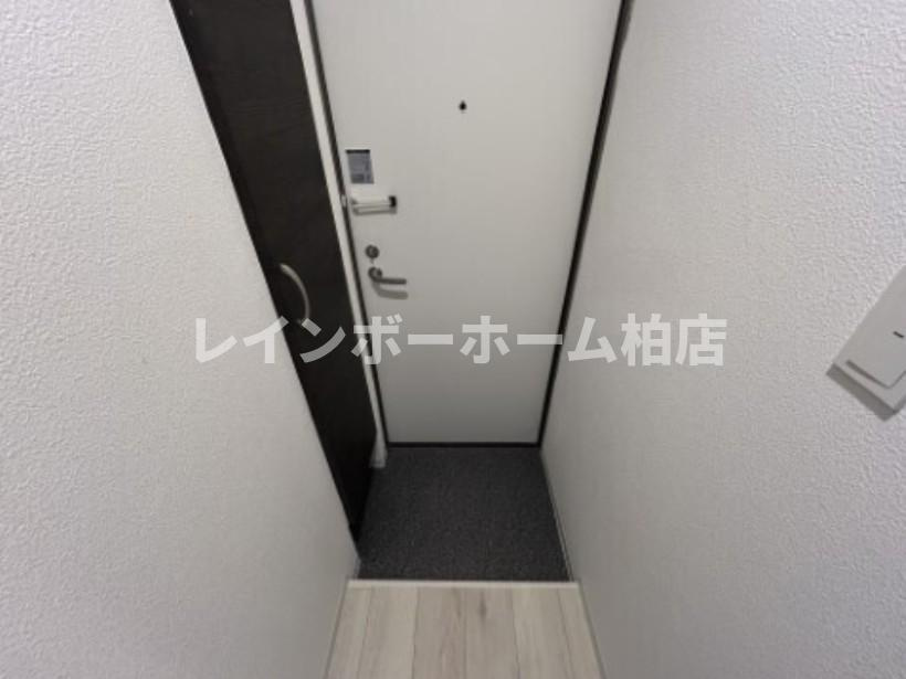 特典：仲介手数料が無料です!!の玄関|ゆったりとした玄関です