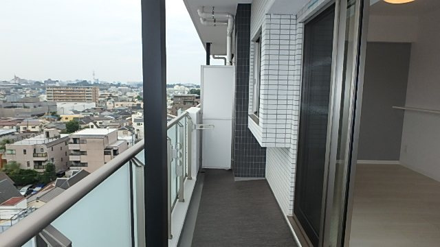 ＨＹ’ｓ　ａｖａｎｃｅｒ王子神谷 のバルコニー