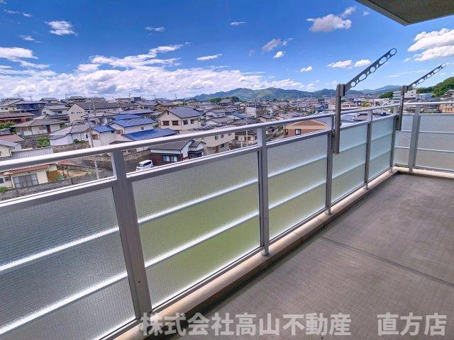 直方市大字感田の賃貸マンションのバルコニー