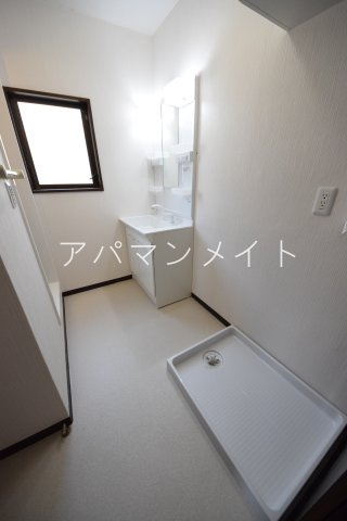 【設備】 | ナルミNo.6 | 室内洗濯機置場です