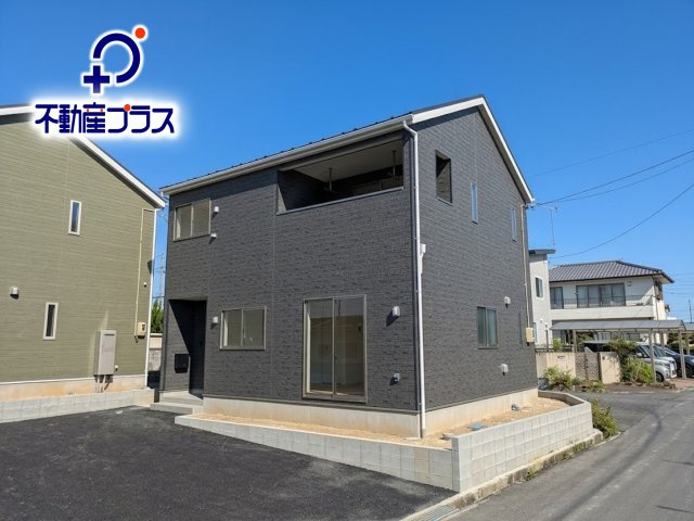 【いわき市内郷高坂町1丁目第12／2号棟】　4台駐車OK☆開放感のある間取りの4LDK物件！