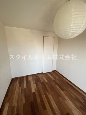【洋室】 | ユトリロ東幸 | 別部屋写真です。