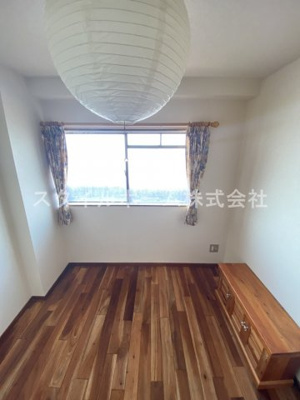 【寝室】 | ユトリロ東幸 | 別部屋写真です。