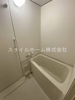 【浴室】 | ユトリロ東幸 | 別部屋写真です。