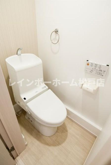 io（イオ）のトイレ|落ち着いたトイレです