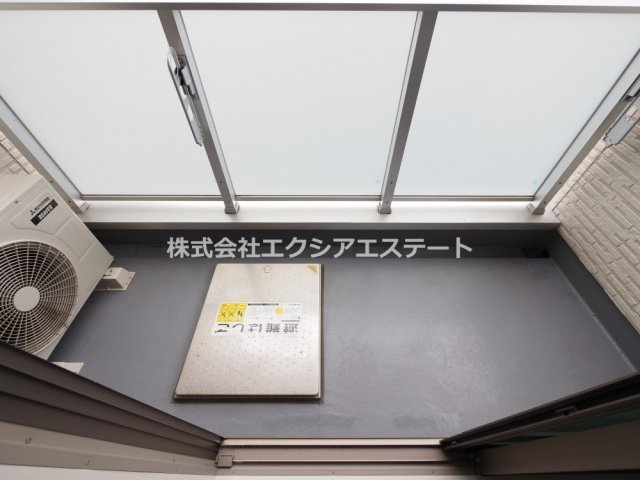 F asecia Notosのバルコニー