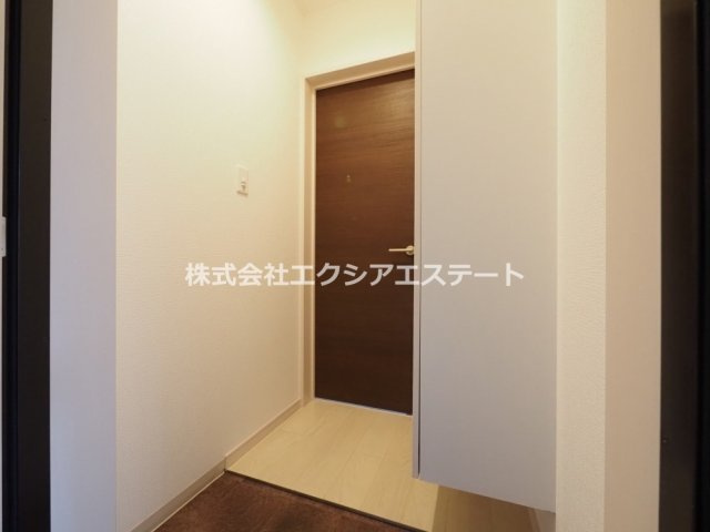 F asecia Notosの玄関