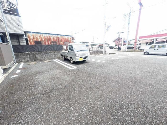 ハイツ天のや　Bの駐車場