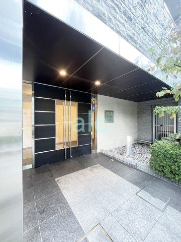 板橋区高島平１丁目の賃貸マンションのエントランス