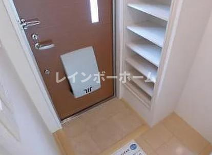アグリフォーリオの玄関