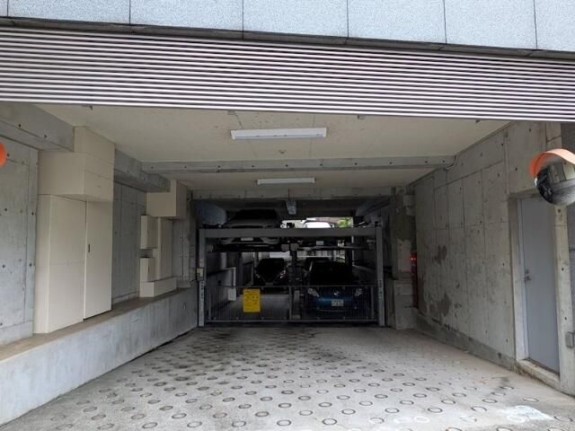 アーバンパレス等々力の駐車場|駐車場があります