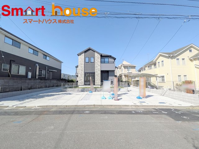 横浜市栄区桂台西1期 の前面道路含む現地写真