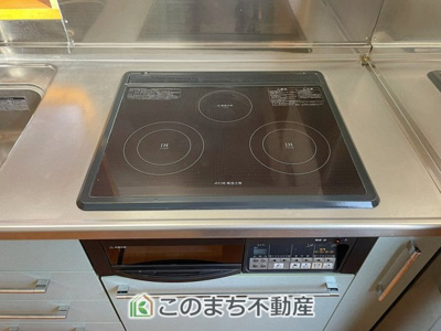 【設備】 | KEM佐野市葛生西１期中古戸建 | 火を使わないIHヒーターで安心安全◇小さなお子様がいるご家庭やシニアの方にもおすすめです♪