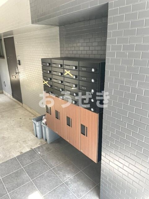 ＲｅＤＥＡＬ町屋レジデンスのエントランス