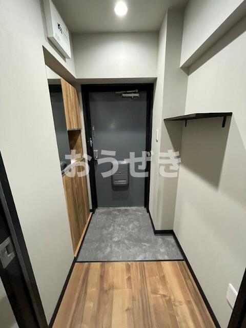 ＲｅＤＥＡＬ町屋レジデンスの玄関