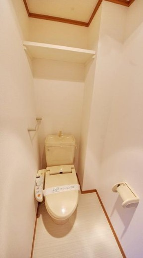 板橋区成増３丁目の賃貸マンションのトイレ|※別部屋参考写真
