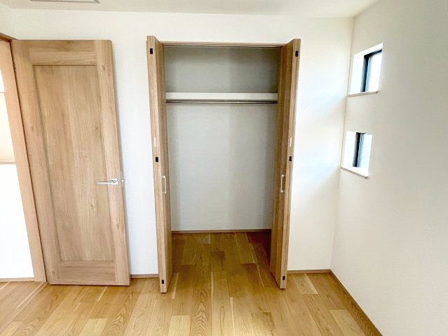 市川市市川南3丁目新築戸建て【全1棟】の玄関|※画像は施工イメージです。実際の仕様・形状・色味等とは異なります。
