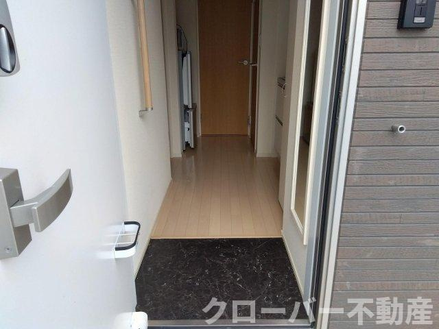 クレイノ茂木２の玄関