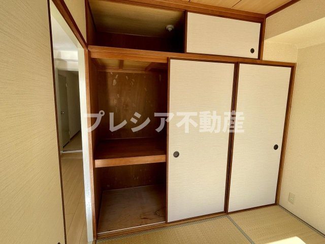 ドミール甲子園の収納