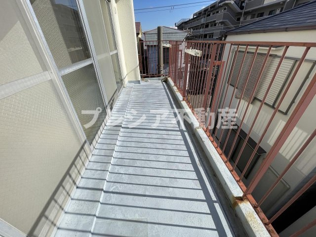 ドミール甲子園のバルコニー