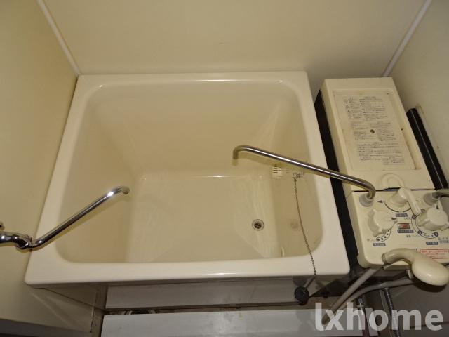 村治マンションの浴室