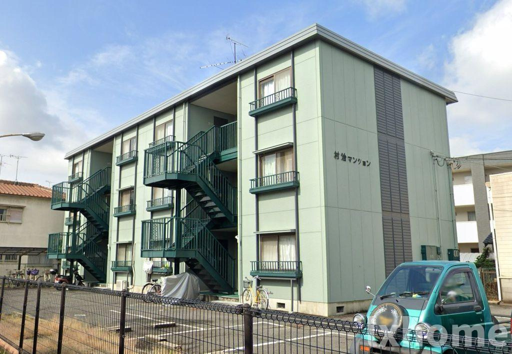 村治マンションのエントランス