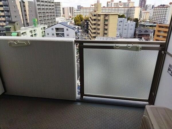 プレサンスmiu新栄のバルコニー