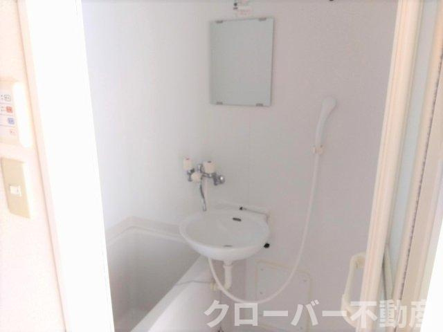 レオパレスやまきたの浴室