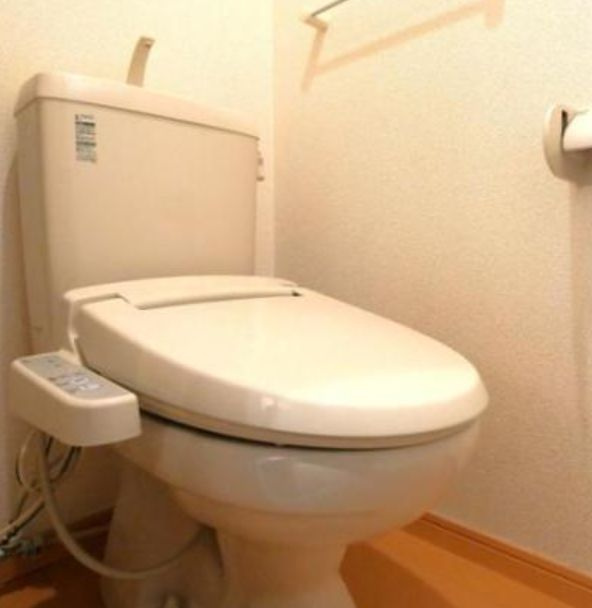 feeth日暮里のトイレ|ゆったりとした空間のトイレです
