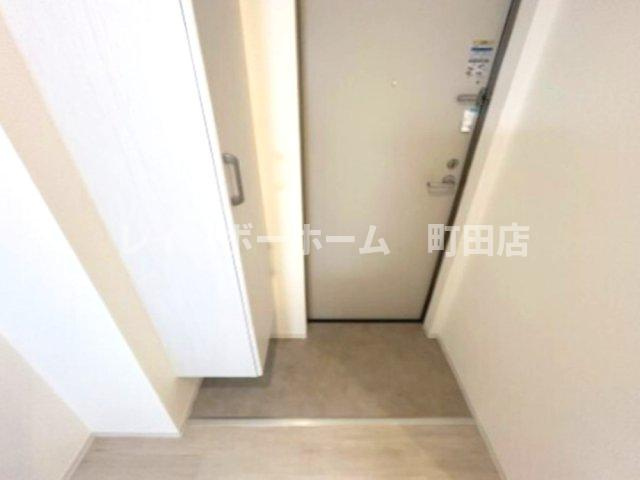 ジーメゾン湘南藤沢※初期費用分割あと払いサービス利用可能物件の玄関