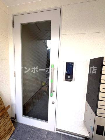 ジーメゾン湘南藤沢※初期費用分割あと払いサービス利用可能物件のエントランス