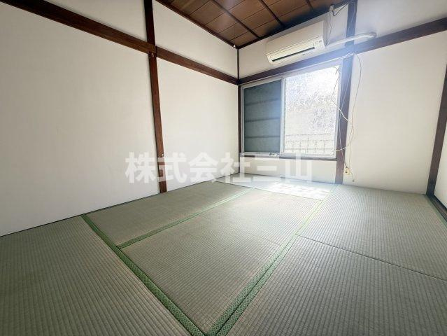 練馬区春日町５丁目のアパートの和室