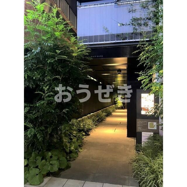 ザ・パークハビオ横浜関内のエントランス