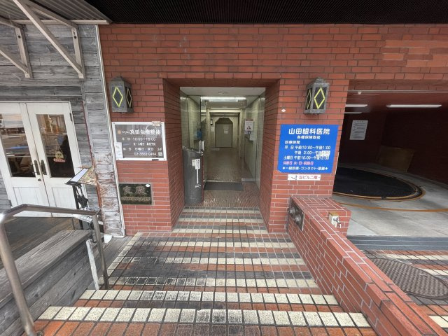 【エントランス】