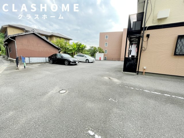 アンプルールブワ Y・S　　刈谷市の賃貸ならクラスホーム刈谷店の駐車場