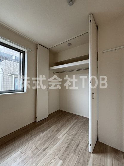 【収納】 | アルページュ久我山 | キッチン側洋室　クローゼット