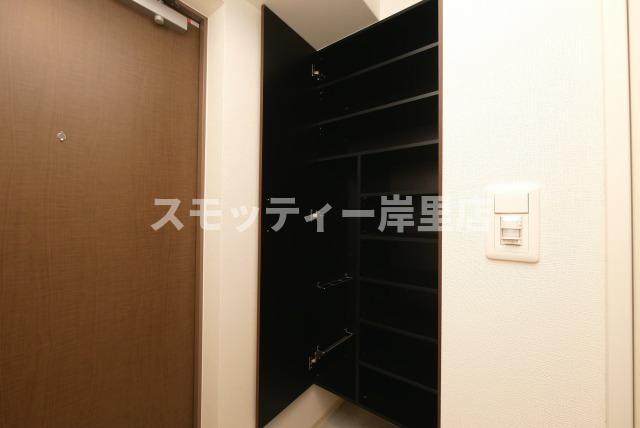LUXENA住之江公園の収納