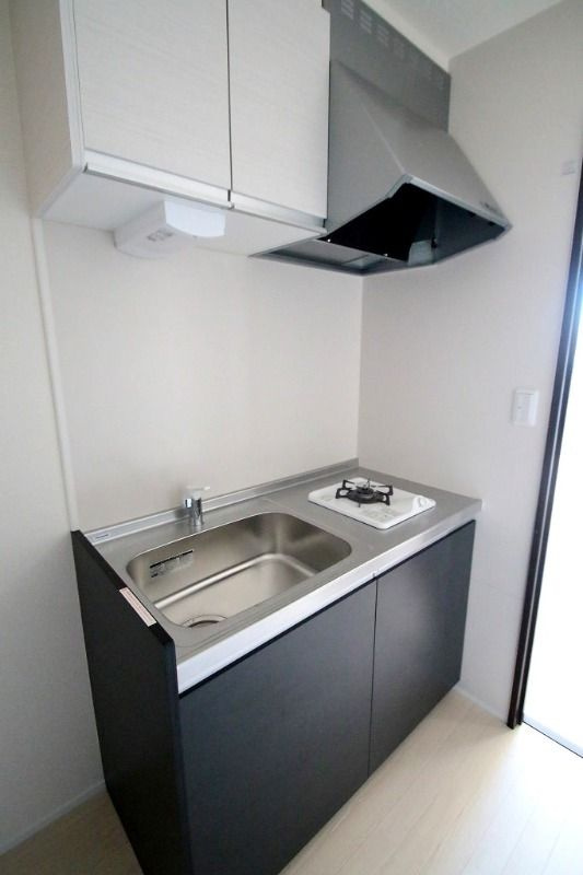 足立区綾瀬２丁目の賃貸マンションのキッチン
