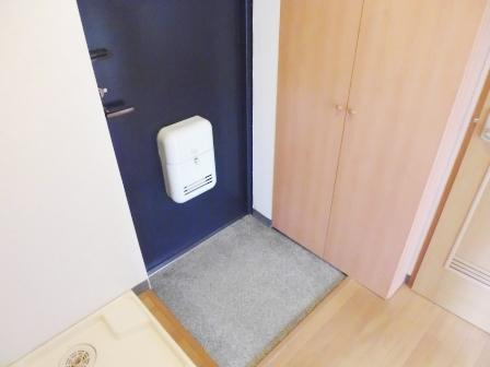 昭和ヒルズの玄関|※別部屋写真