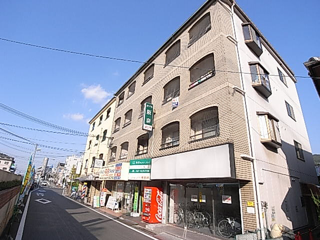 有馬パレス野崎の外観