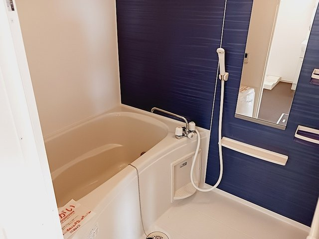 【浴室】 | ＫＯＴＯＲＩの丘 | コンパクトで使いやすいお風呂です